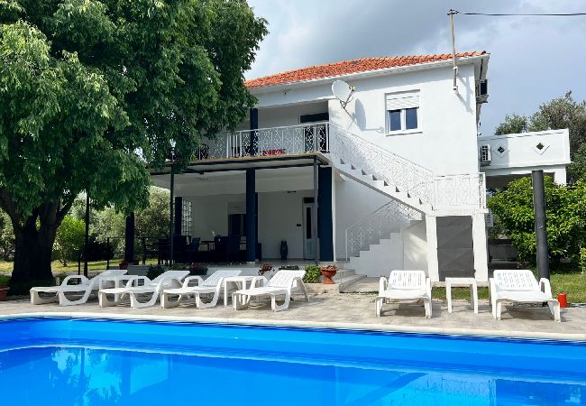 Apartament w Bibinje - Apartament w Bibinje z taras, Klimatyzacja, WIFI, Pralka (877-3) Apartament w Bibinje - Apartament w Bibinje z taras, Klimatyzacja, WIFI, Pralka (877-3)