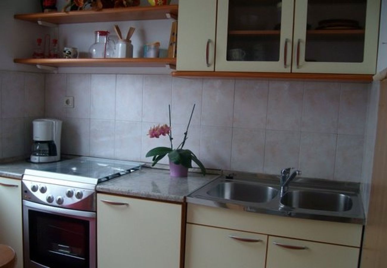 Apartament w Baška - Apartament w Baška z taras, Klimatyzacja, WIFI (883-2)