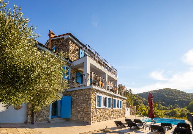 Dom w Supetarska Draga - Domek wypoczynkowy w Supetarska Draga z Widok na morze, taras, Klimatyzacja, WIFI (890-1) Dom w Supetarska Draga - Domek wypoczynkowy w Supetarska Draga z Widok na morze, taras, Klimatyzacja, WIFI (890-1)