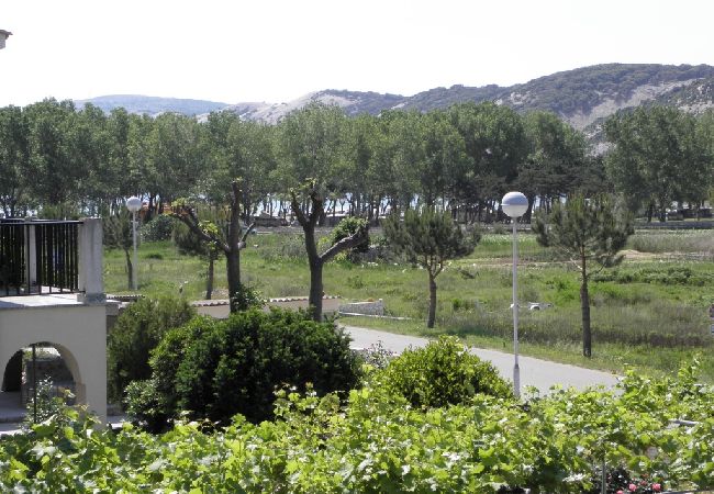 Apartament w Lopar - Apartament w Lopar z balkon, Klimatyzacja, WIFI, Pralka (893-1) Apartament w Lopar - Apartament w Lopar z balkon, Klimatyzacja, WIFI, Pralka (893-1)