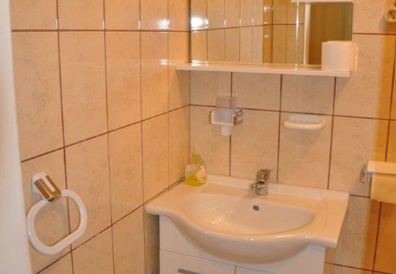 Apartament w Lopar - Apartament w Lopar z taras, Klimatyzacja, WIFI, Pralka (899-1)