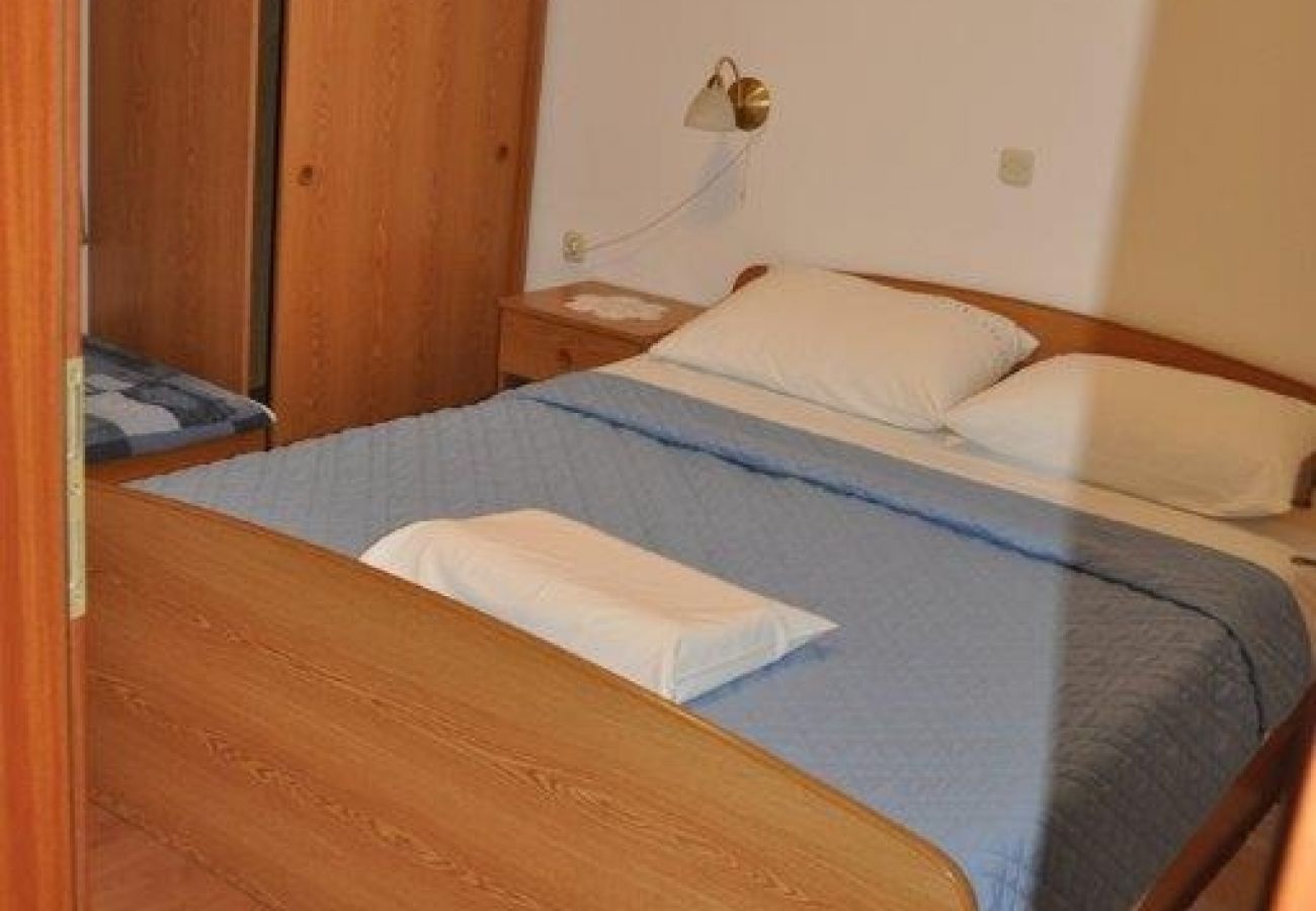 Apartament w Lopar - Apartament w Lopar z taras, Klimatyzacja, WIFI, Pralka (899-3)