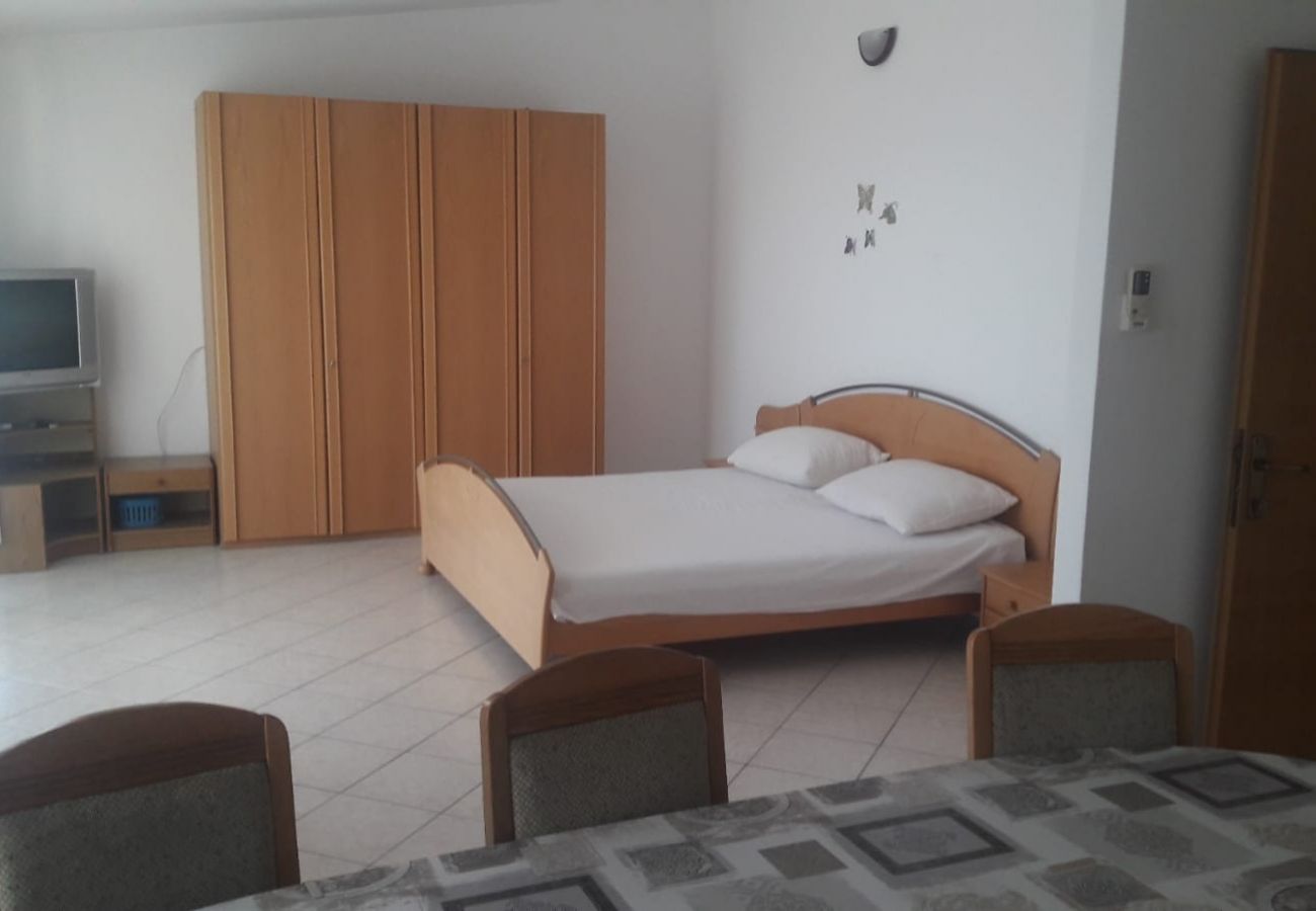 Apartament w Duce - Apartament w Duće z Widok na morze, taras, Klimatyzacja, WIFI (900-2)