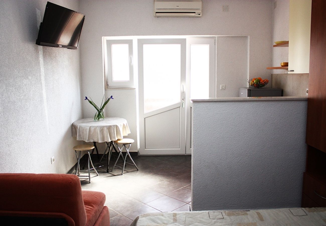 Studio w Grebaštica - Apartament Studio w Grebaštica z Widok na morze, taras, Klimatyzacja, WIFI (886-1)