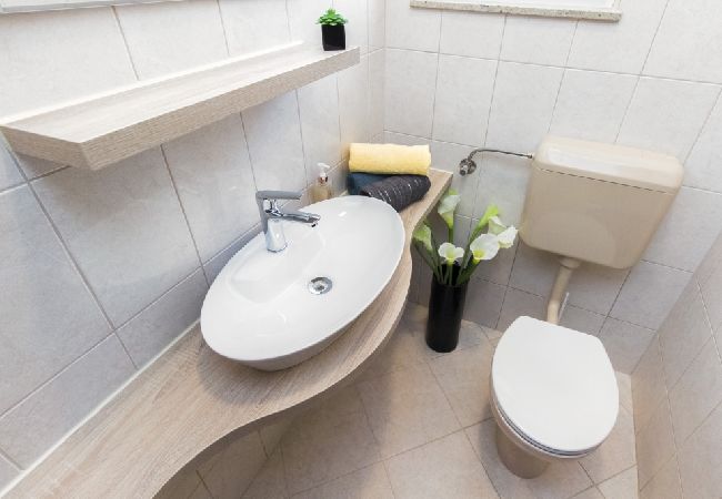 Apartament w Grebaštica - Apartament w Grebaštica z Widok na morze, taras, Klimatyzacja, WIFI (886-3) Apartament w Grebaštica - Apartament w Grebaštica z Widok na morze, taras, Klimatyzacja, WIFI (886-3)