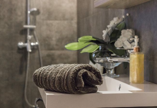 Apartament w Grebaštica - Apartament w Grebaštica z Widok na morze, taras, Klimatyzacja, WIFI (886-3) Apartament w Grebaštica - Apartament w Grebaštica z Widok na morze, taras, Klimatyzacja, WIFI (886-3)