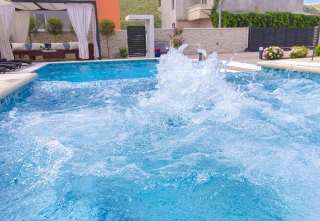 Apartament w Grebaštica - Apartament w Grebaštica z Widok na morze, taras, Klimatyzacja, WIFI (886-3) Apartament w Grebaštica - Apartament w Grebaštica z Widok na morze, taras, Klimatyzacja, WIFI (886-3)