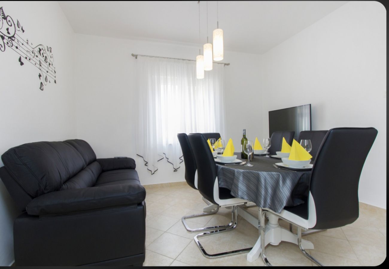 Apartament w Grebaštica - Apartament w Grebaštica z Widok na morze, taras, Klimatyzacja, WIFI (886-3)