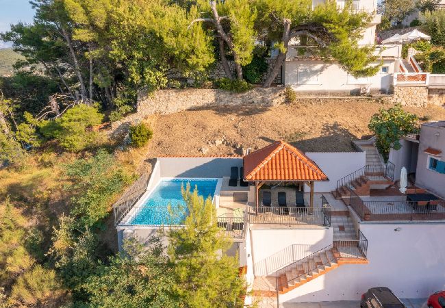 Apartament w Supetarska Draga - Apartament w Supetarska Draga z Widok na morze, balkon, Klimatyzacja, WIFI (3321-4) Apartament w Supetarska Draga - Apartament w Supetarska Draga z Widok na morze, balkon, Klimatyzacja, WIFI (3321-4)