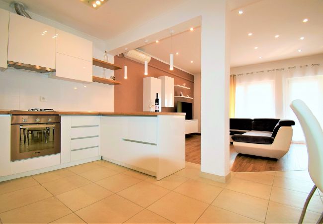 Apartament w Lopar - Apartament w Lopar z Widok na morze, taras, Klimatyzacja, WIFI (613-5) Apartament w Lopar - Apartament w Lopar z Widok na morze, taras, Klimatyzacja, WIFI (613-5)