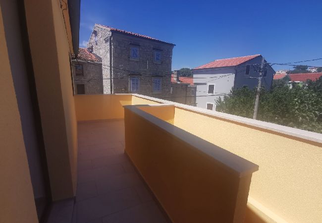 Apartament w Stivan - Apartament w Stivan z taras, Klimatyzacja, WIFI, Pralka (920-3) Apartament w Stivan - Apartament w Stivan z taras, Klimatyzacja, WIFI, Pralka (920-3)