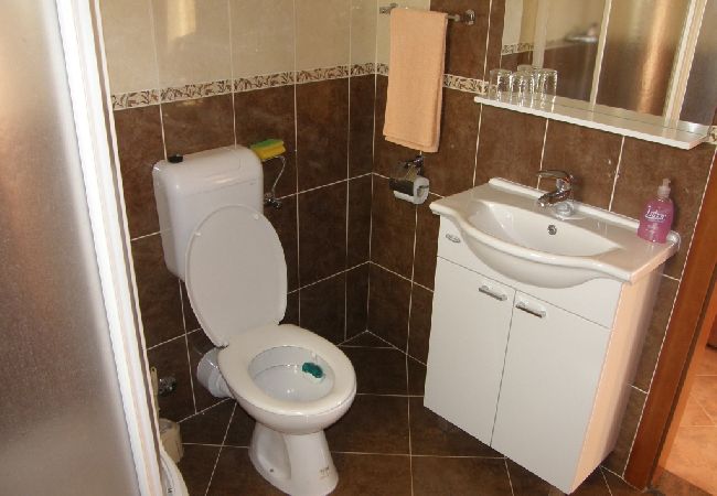 Apartament w Vodice - Apartament w Vodice z Widok na morze, balkon, Klimatyzacja, WIFI (3335-1) Apartament w Vodice - Apartament w Vodice z Widok na morze, balkon, Klimatyzacja, WIFI (3335-1)