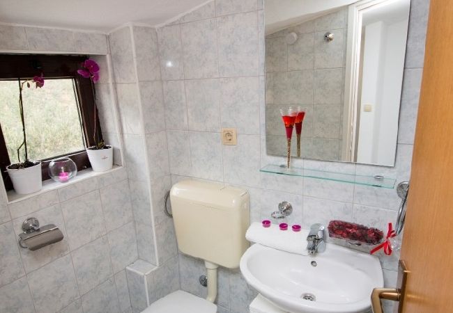Apartament w Pisak - Apartament w Pisak z Widok na morze, taras, Klimatyzacja, WIFI (3340-7) Apartament w Pisak - Apartament w Pisak z Widok na morze, taras, Klimatyzacja, WIFI (3340-7)