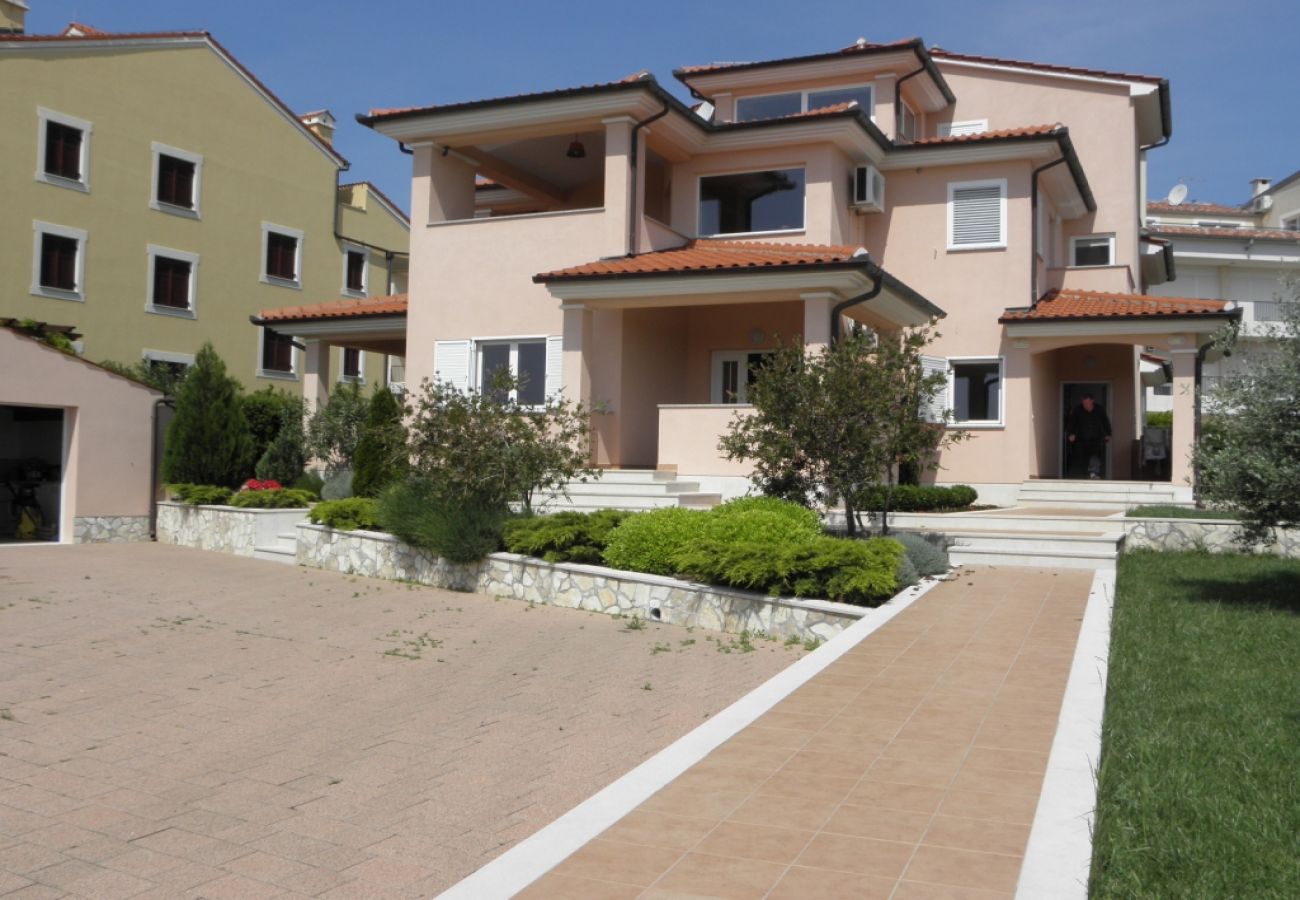 Apartament w Premantura - Apartament w Premantura z taras, Klimatyzacja, WIFI, Pralka (3352-26)