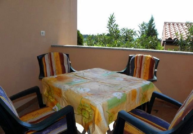 Apartament w Premantura - Apartament w Premantura z taras, Klimatyzacja, WIFI, Pralka (3352-27) Apartament w Premantura - Apartament w Premantura z taras, Klimatyzacja, WIFI, Pralka (3352-27)