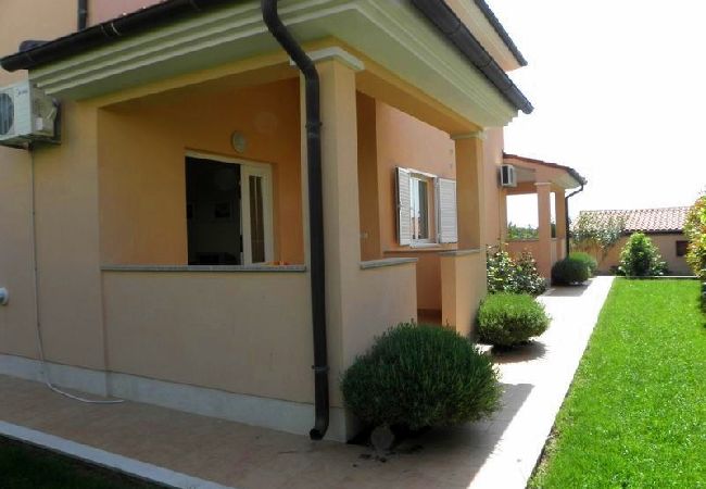 Apartament w Premantura - Apartament w Premantura z taras, Klimatyzacja, WIFI, Pralka (3352-27) Apartament w Premantura - Apartament w Premantura z taras, Klimatyzacja, WIFI, Pralka (3352-27)