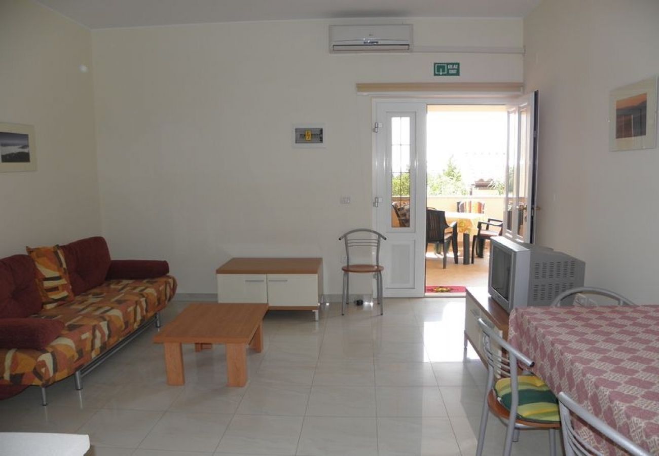 Apartament w Premantura - Apartament w Premantura z taras, Klimatyzacja, WIFI, Pralka (3352-27)