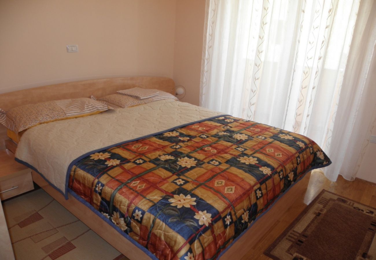 Apartament w Premantura - Apartament w Premantura z Widok na morze, taras, Klimatyzacja, WIFI (3352-29)