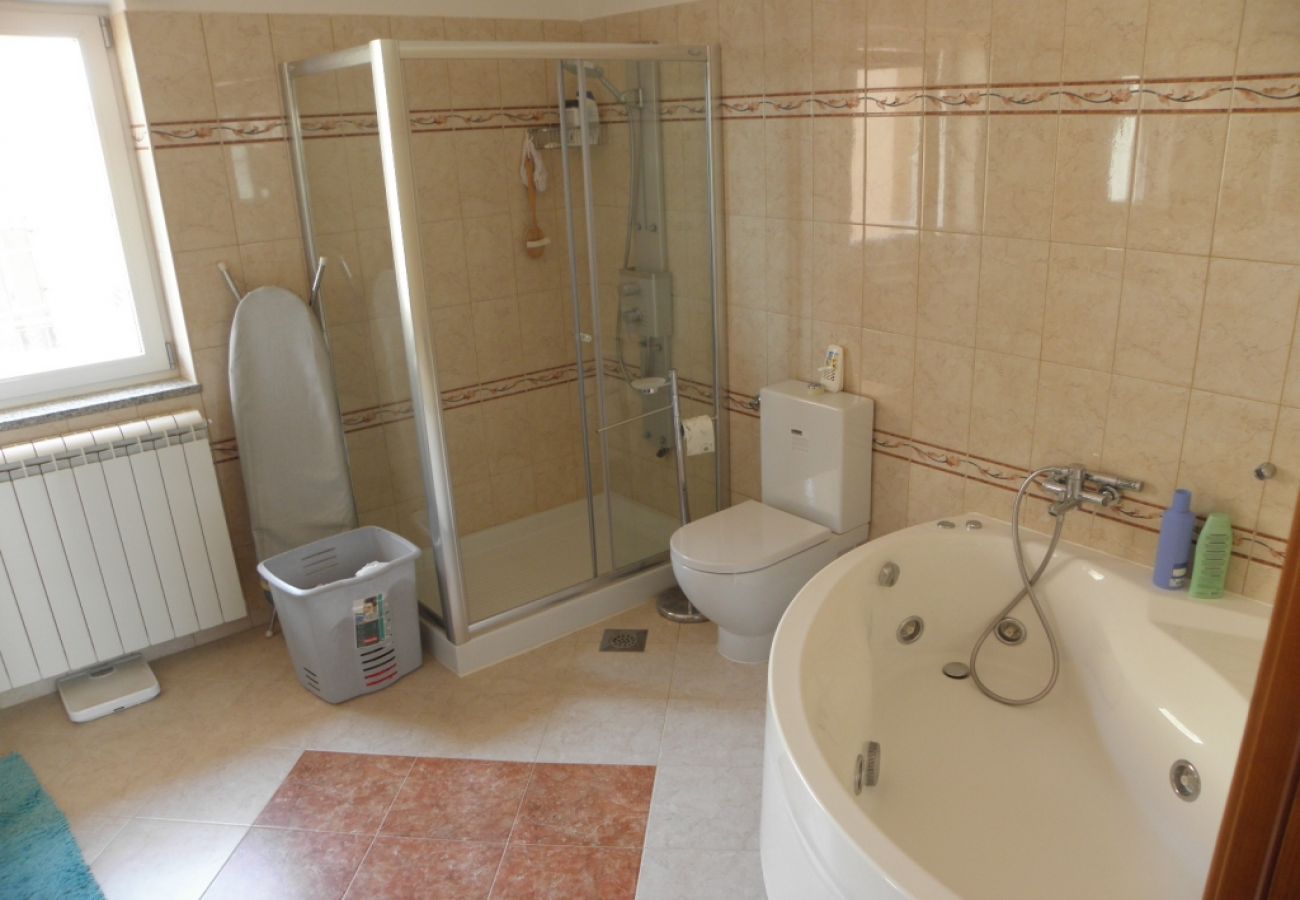 Apartament w Premantura - Apartament w Premantura z Widok na morze, taras, Klimatyzacja, WIFI (3352-29)