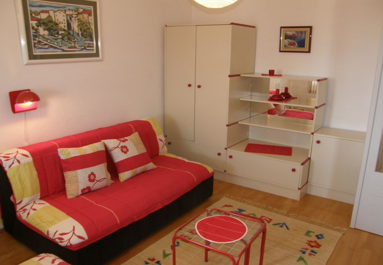 Apartament w Bol - Apartament w Bol z Widok na morze, balkon, Klimatyzacja, WIFI (3416-1)