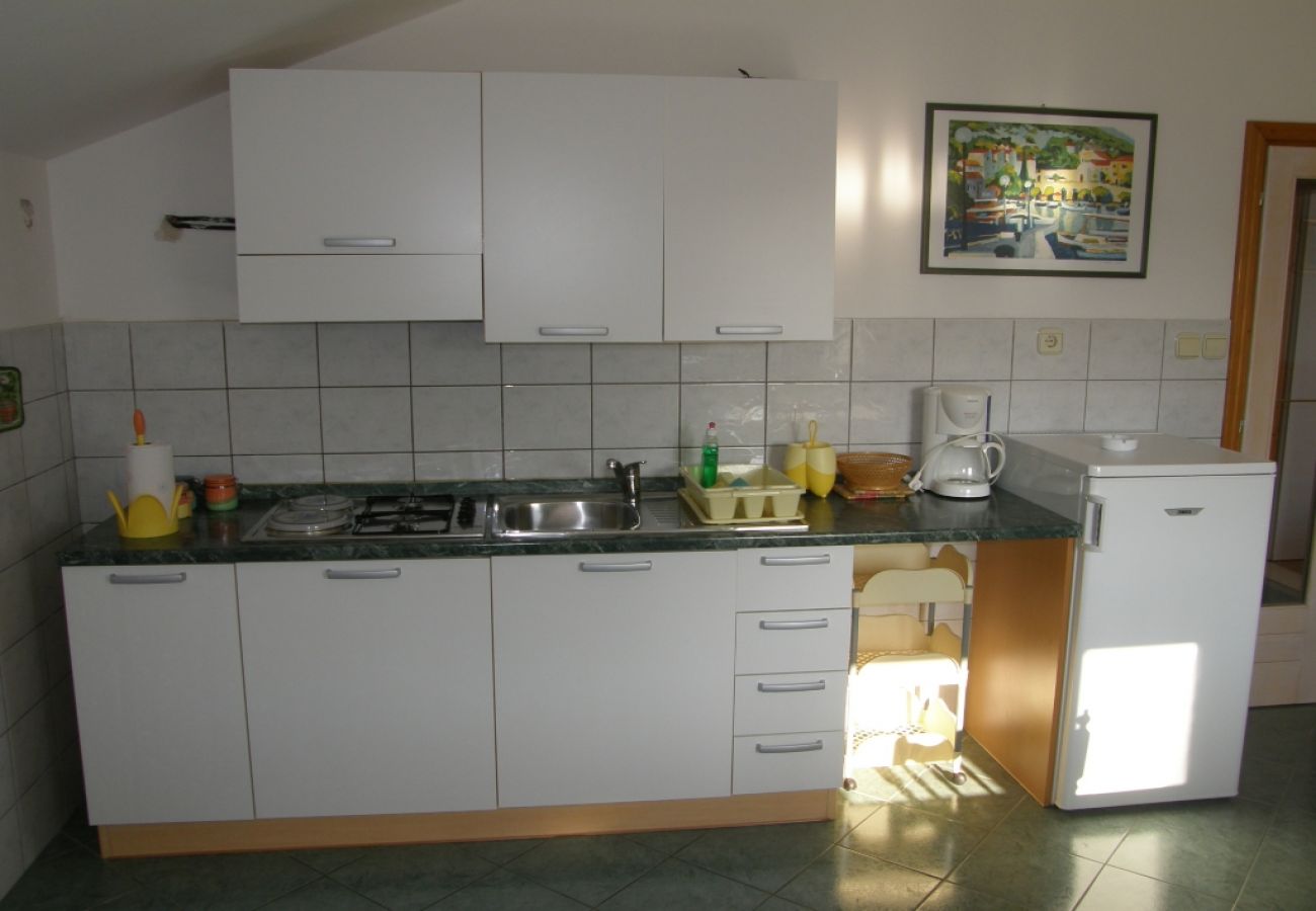 Apartament w Bol - Apartament w Bol z Widok na morze, balkon, Klimatyzacja, WIFI (3416-3)