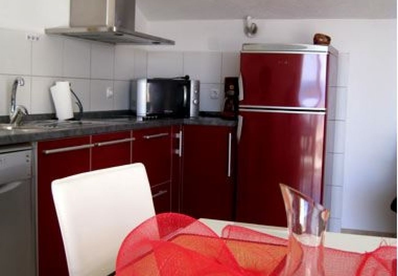 Apartament w Bol - Apartament w Bol z Widok na morze, taras, Klimatyzacja, WIFI (3417-1)