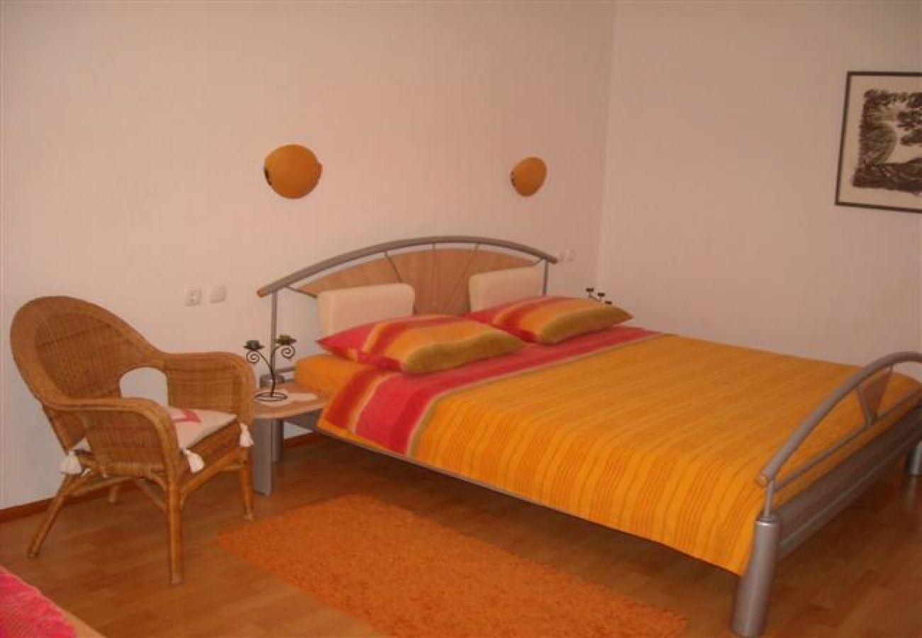 Studio w Bol - Apartament Studio w Bol z Widok na morze, balkon, Klimatyzacja, WIFI (3417-3)