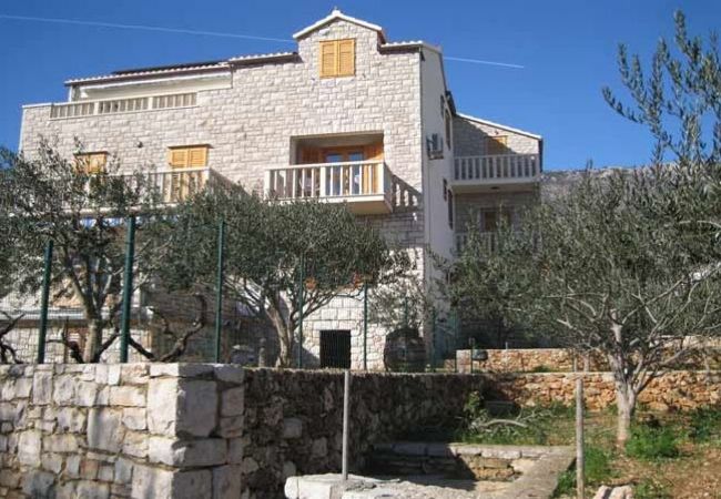 Apartament w Bol - Apartament w Bol z Widok na morze, balkon, Klimatyzacja, WIFI (3417-4) Apartament w Bol - Apartament w Bol z Widok na morze, balkon, Klimatyzacja, WIFI (3417-4)