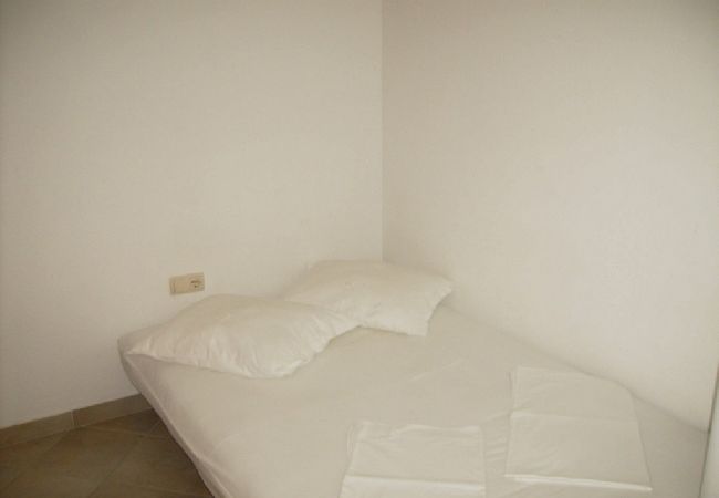 Apartament w Omiš - Apartament w Omiš z balkon, Klimatyzacja, WIFI, Pralka (3422-4) Apartament w Omiš - Apartament w Omiš z balkon, Klimatyzacja, WIFI, Pralka (3422-4)