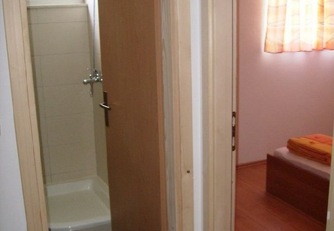 Apartament w Omiš - Apartament w Omiš z balkon, Klimatyzacja, WIFI, Pralka (3422-4) Apartament w Omiš - Apartament w Omiš z balkon, Klimatyzacja, WIFI, Pralka (3422-4)