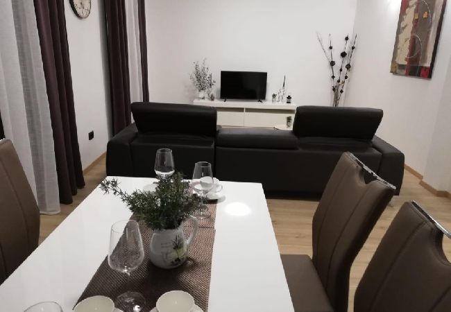 Apartament w Duce - Apartament w Duće z Widok na morze, taras, Klimatyzacja, WIFI (3423-6) Apartament w Duce - Apartament w Duće z Widok na morze, taras, Klimatyzacja, WIFI (3423-6)