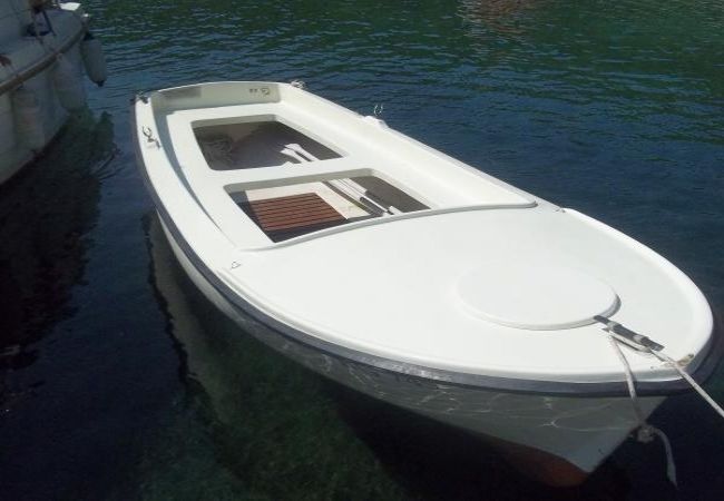 Dom w Tkon - Robinson dom w Tkon z Widok na morze, taras, WIFI (3437-1) Dom w Tkon - Robinson dom w Tkon z Widok na morze, taras, WIFI (3437-1)