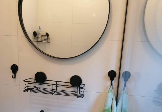 Dom w Tkon - Robinson dom w Tkon z Widok na morze, taras, WIFI (3437-1) Dom w Tkon - Robinson dom w Tkon z Widok na morze, taras, WIFI (3437-1)