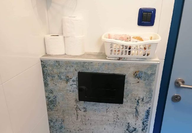 Dom w Tkon - Robinson dom w Tkon z Widok na morze, taras, WIFI (3437-1) Dom w Tkon - Robinson dom w Tkon z Widok na morze, taras, WIFI (3437-1)