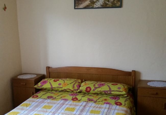 Apartament w Stari Grad - Apartament w Basina z Widok na morze, taras (3450-2) Apartament w Stari Grad - Apartament w Basina z Widok na morze, taras (3450-2)