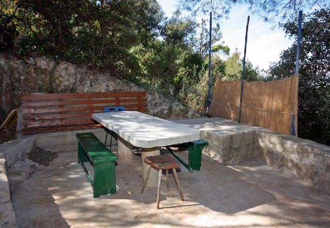 Apartament w Stari Grad - Apartament w Basina z Widok na morze, taras (3450-3) Apartament w Stari Grad - Apartament w Basina z Widok na morze, taras (3450-3)