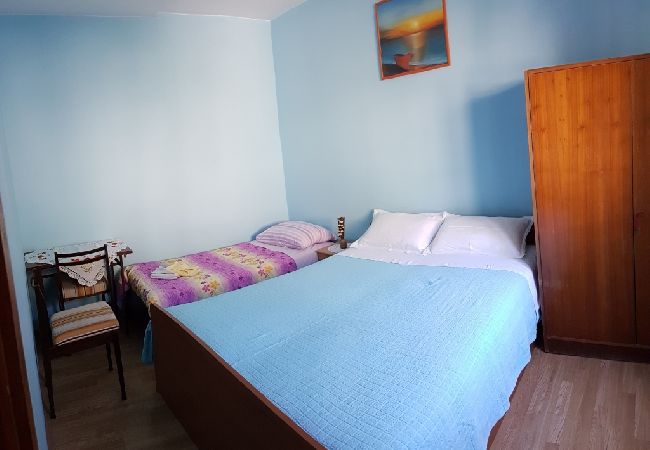Apartament w Stari Grad - Apartament w Basina z Widok na morze, taras (3450-3) Apartament w Stari Grad - Apartament w Basina z Widok na morze, taras (3450-3)