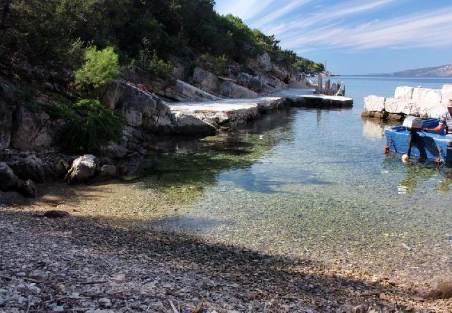 Apartament w Stari Grad - Apartament w Basina z Widok na morze, taras (3450-3) Apartament w Stari Grad - Apartament w Basina z Widok na morze, taras (3450-3)