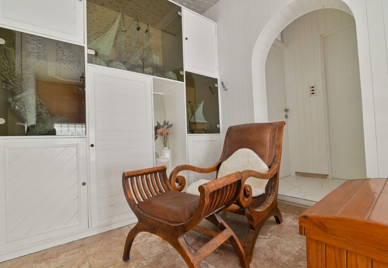 Apartament w Trogir - Apartament w Trogir z Widok na morze, taras, Klimatyzacja, WIFI (3459-2)