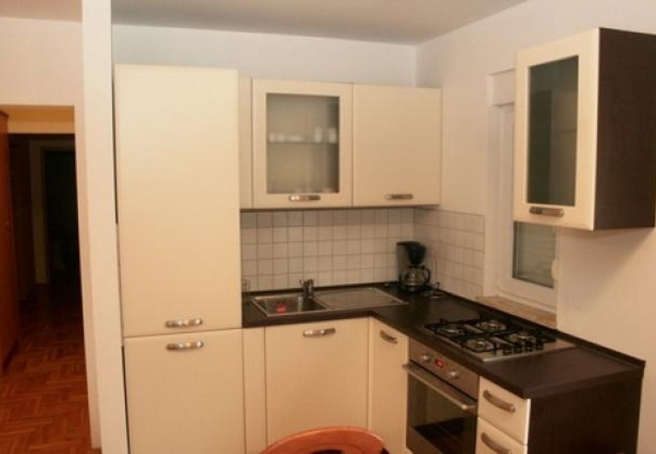 Apartament w Medulin - Apartament w Medulin z taras, Klimatyzacja, WIFI, Pralka (3479-1)