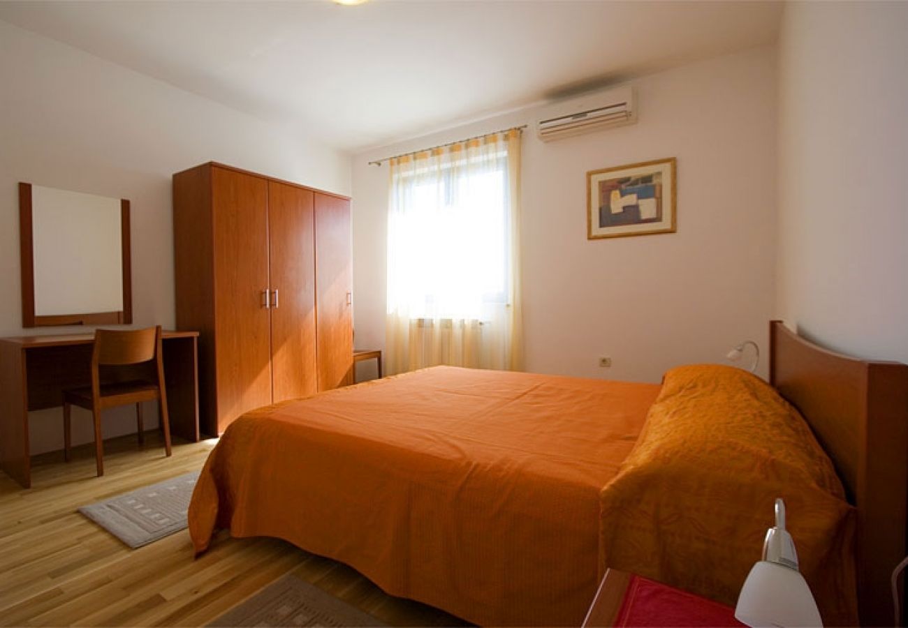 Apartament w Rovinj - Apartament w Rovinj z Widok na morze, balkon, Klimatyzacja, WIFI (3482-8)