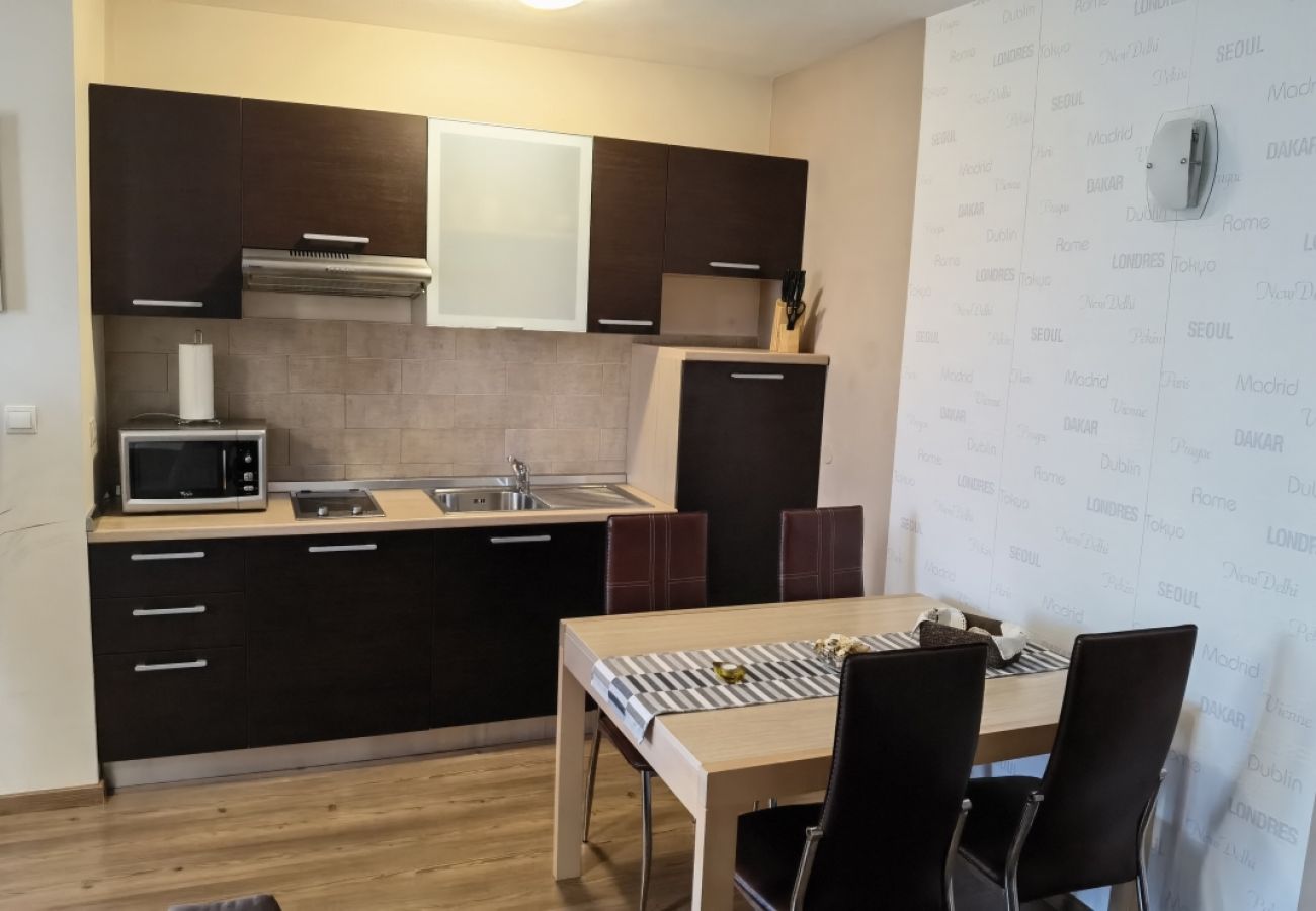 Apartament w Rovinj - Apartament w Rovinj z taras, Klimatyzacja, WIFI (3483-2)