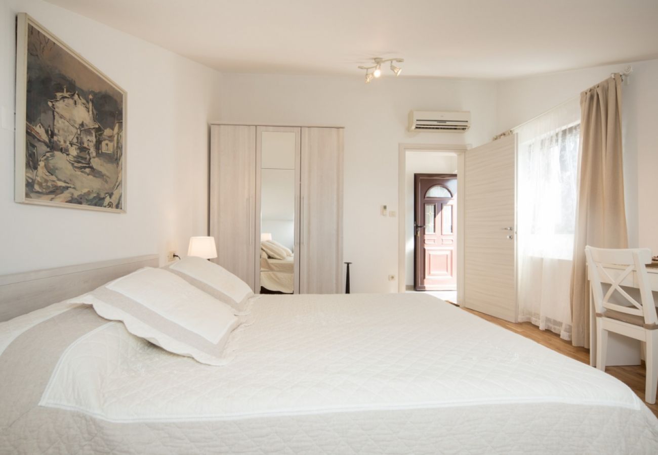 Apartament w Rovinj - Apartament w Rovinj z Widok na morze, balkon, Klimatyzacja, WIFI (3482-11)