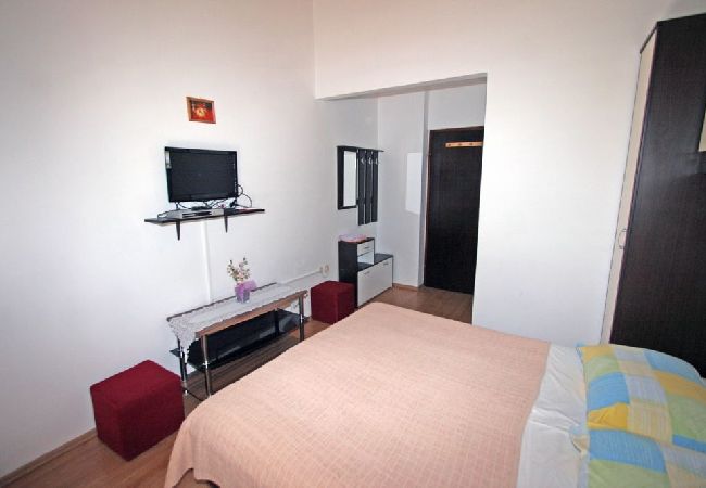 Pokój w Medulin - Pokój w Medulin z taras, Klimatyzacja, WIFI (3488-9) Pokój w Medulin - Pokój w Medulin z taras, Klimatyzacja, WIFI (3488-9)