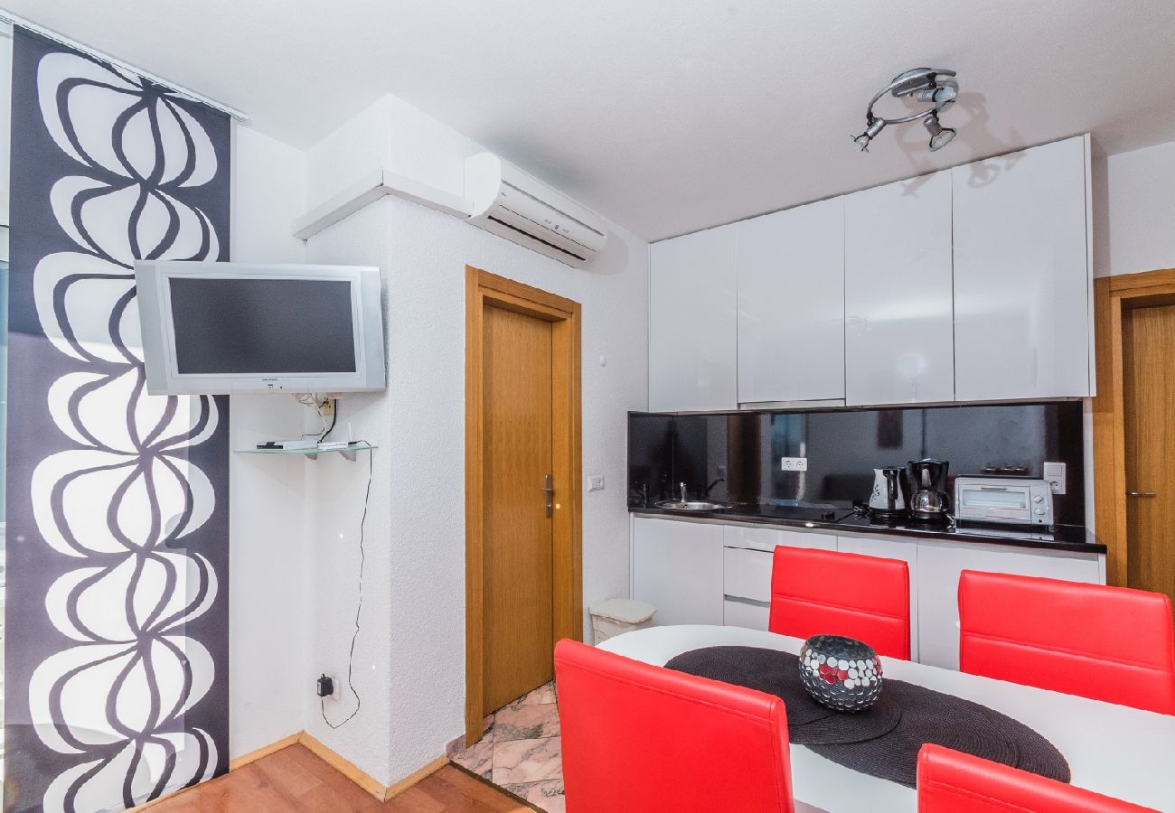 Apartament w Crikvenica - Apartament w Crikvenica z Widok na morze, balkon, Klimatyzacja, WIFI (3492-3)