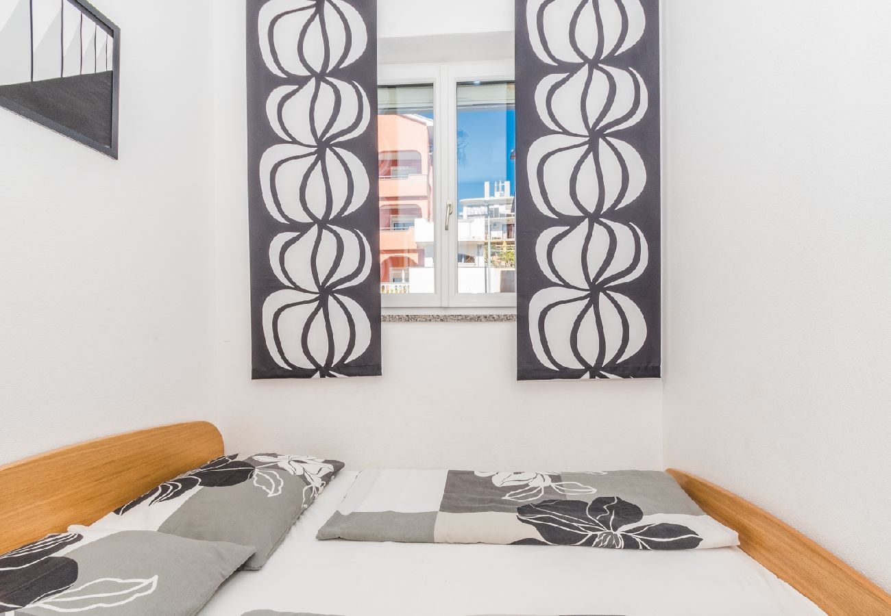 Apartament w Crikvenica - Apartament w Crikvenica z Widok na morze, balkon, Klimatyzacja, WIFI (3492-3)