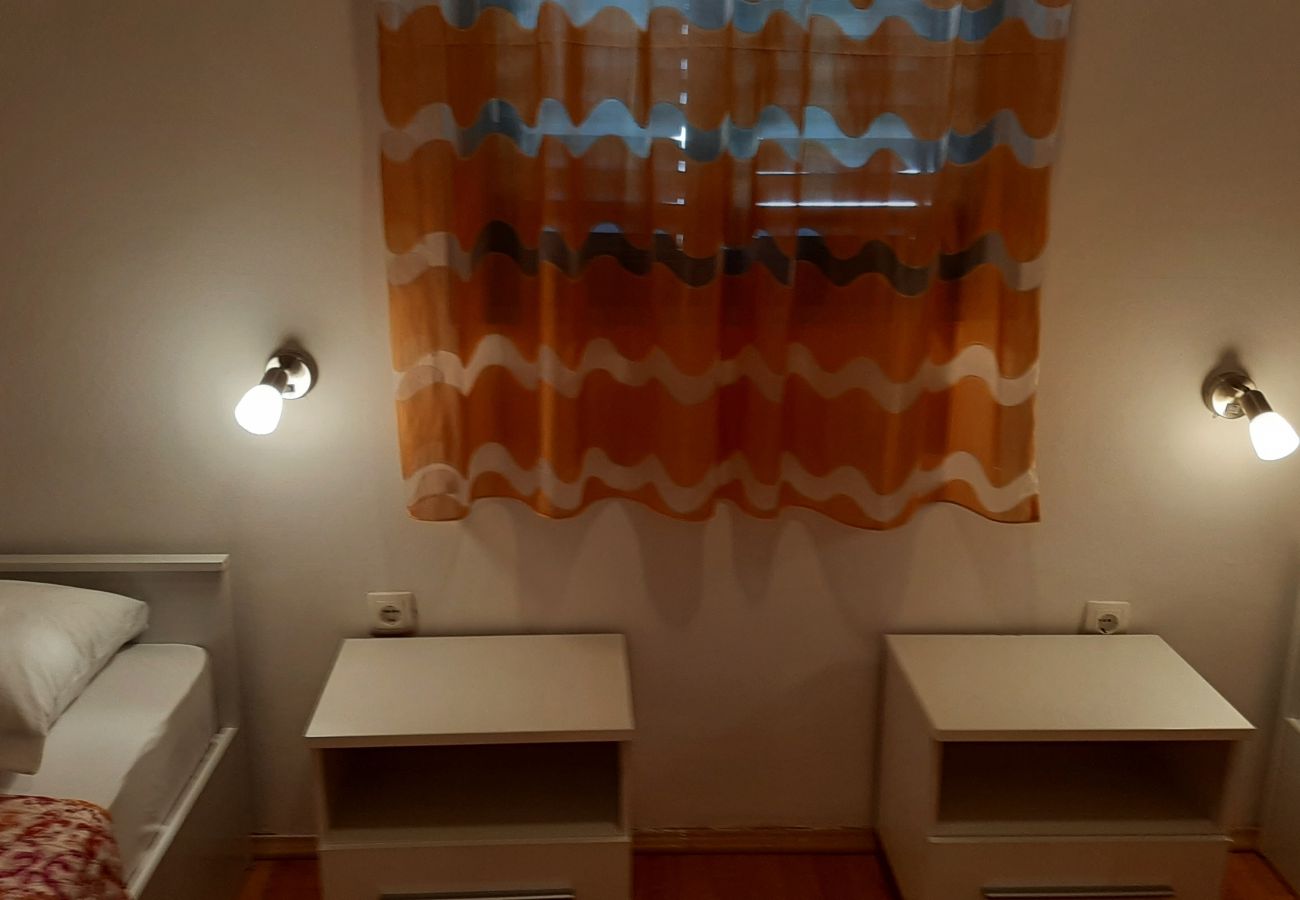 Apartament w Baška - Ferienwohnung in Baška mit Meerblick, Terrasse, Klimaanlage, W-LAN (3494-4)