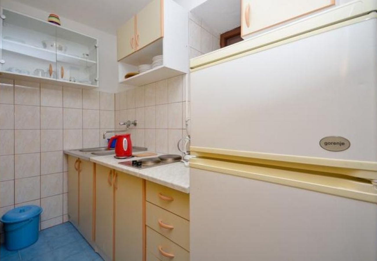 Apartament w Brela - Apartament w Brela z Widok na morze, taras, Klimatyzacja, WIFI (3512-1)