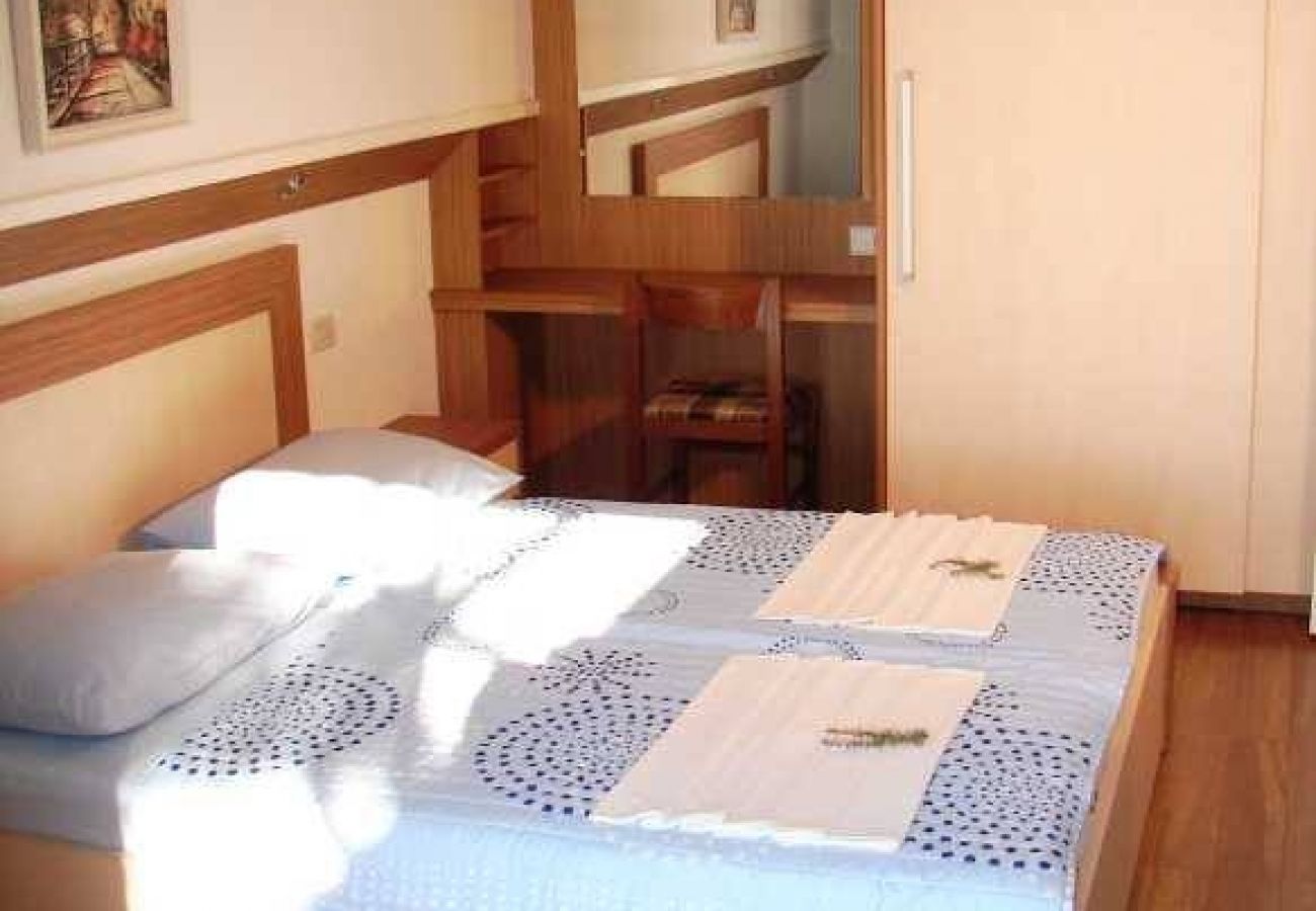 Apartament w Brela - Apartament w Brela z Widok na morze, taras, Klimatyzacja, WIFI (3524-2)