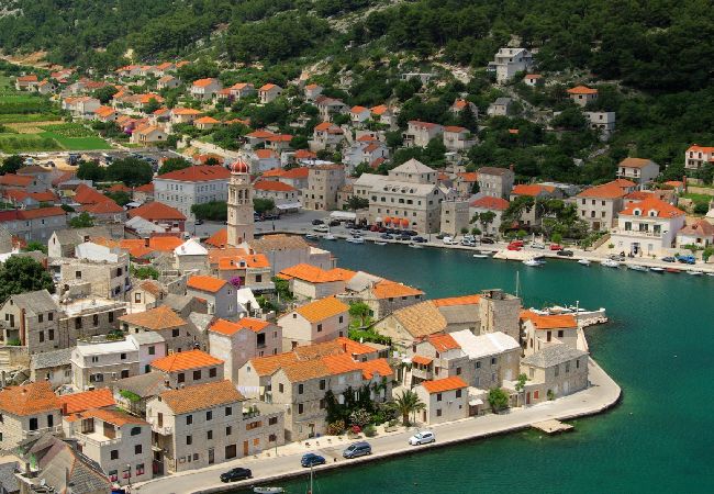 Dom w Bol - Domek wypoczynkowy w Bol z Widok na morze, taras, Klimatyzacja, WIFI (3543-1) Dom w Bol - Domek wypoczynkowy w Bol z Widok na morze, taras, Klimatyzacja, WIFI (3543-1)